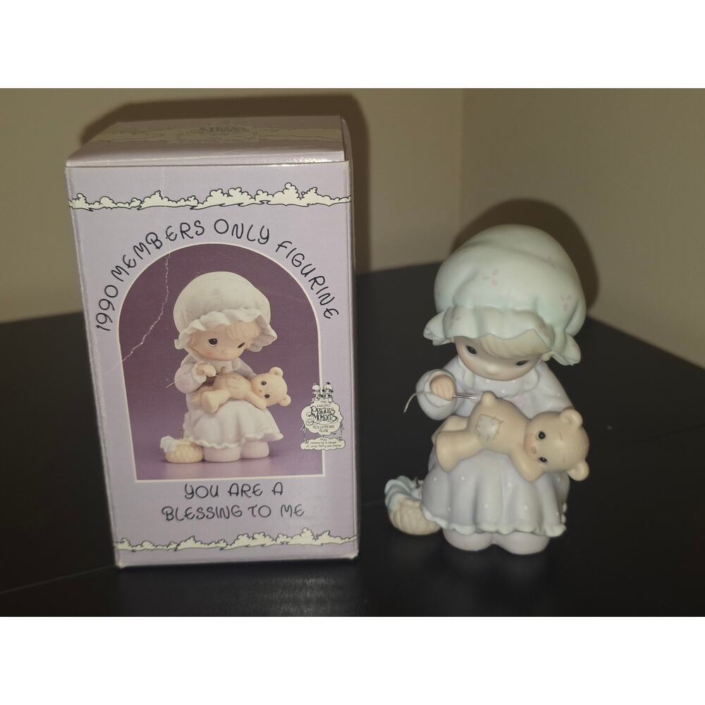 Precious Moments Enesco PM902 “You Are A Blessing To Me” 1990 Members Only